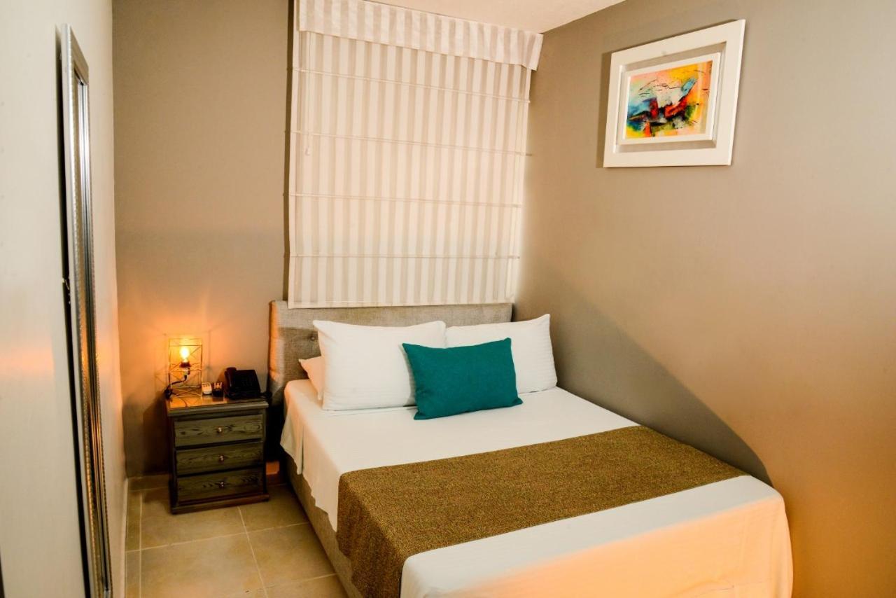 Hotel Quinta De Cabecera Bucaramanga Esterno foto